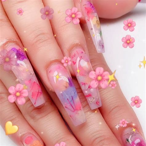 Countryside Adventure: Nail Art that Resembles the Magic of the Outdoors